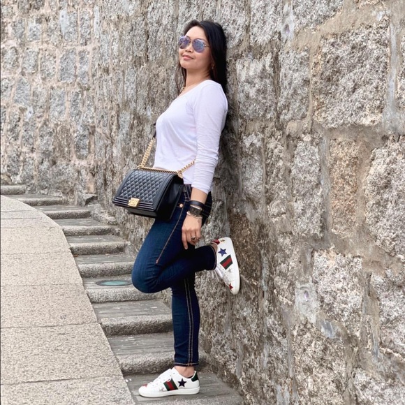 Meet your Posher, Marlinda - Picture 1 of 2